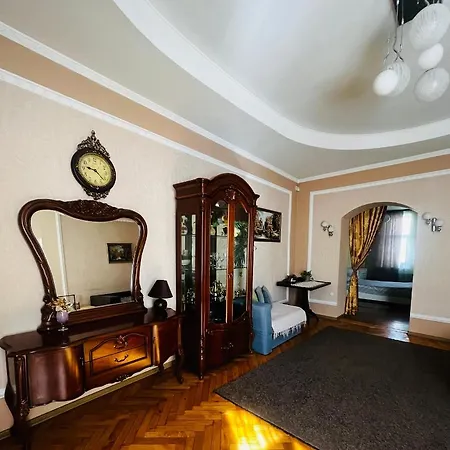 Iren Horodoska 111 Apartment *