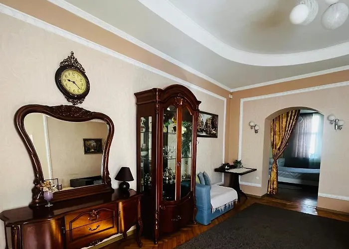 Iren Horodoska 111 Апартаменты *